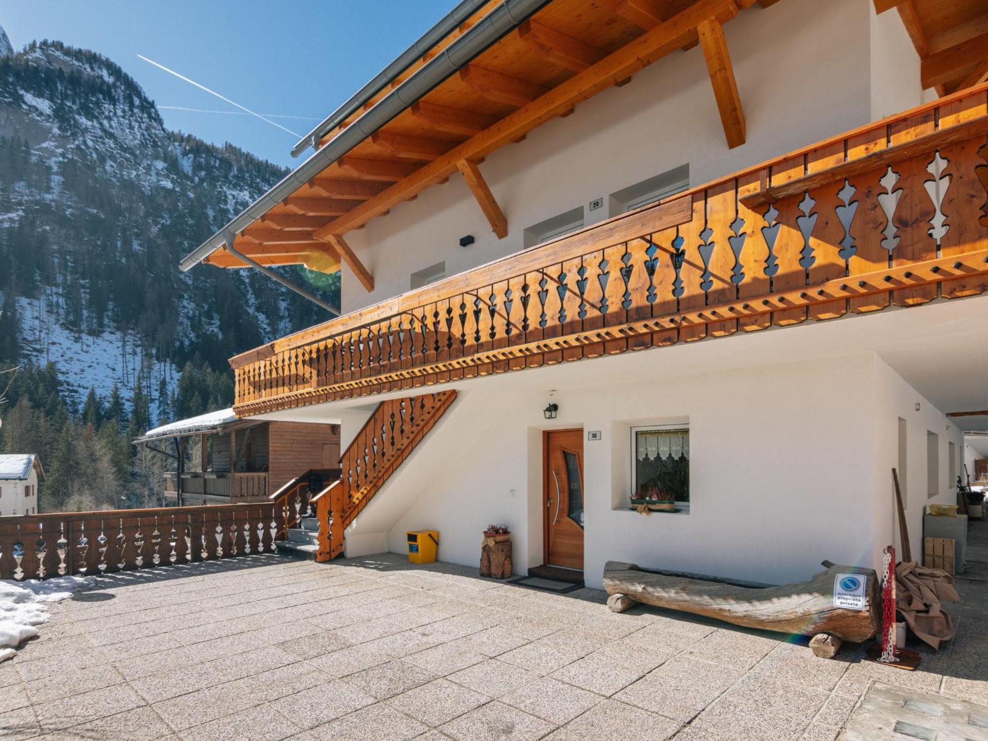 Locazione Turistica Cesa Micheluzzi - Czi712 Apartment Penia Exterior foto